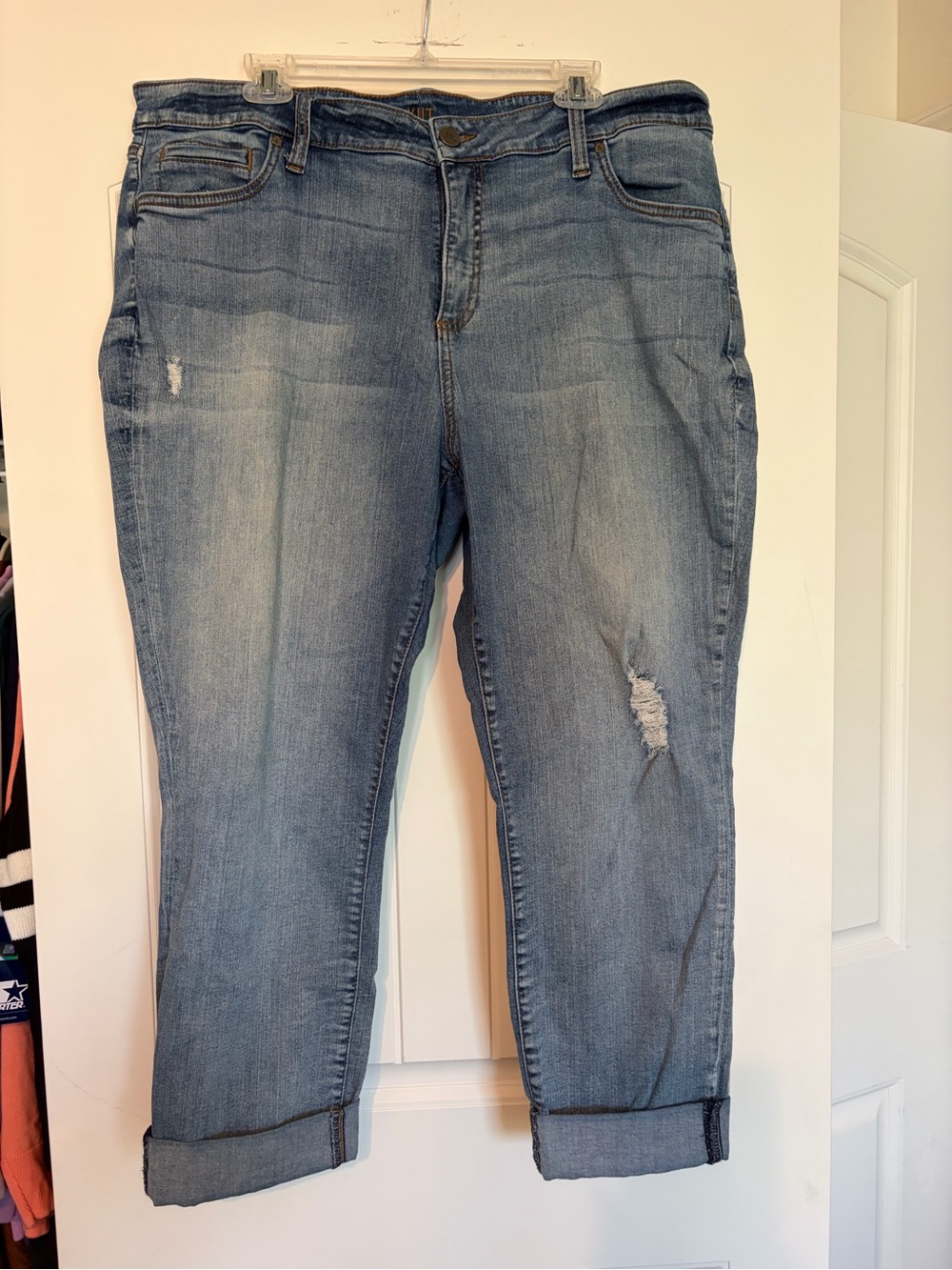 Kut from the Kloth Light Blue Boyfriend Jeans with Cuffed Hem